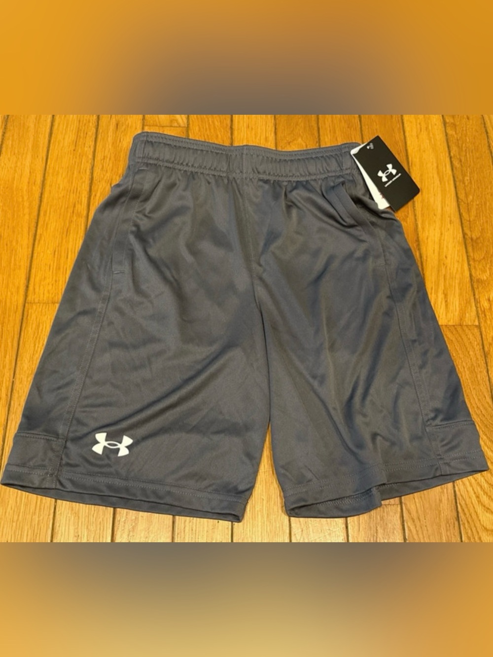 Boys Under Armour Gray Shorts, Youth Medium, NWT